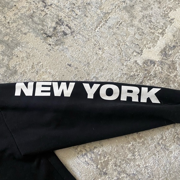 New York Hoodie - Picture 5 of 7